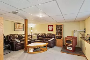 8 Pershing St, Worcester, MA 01606 - Photo 20