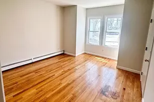 8 Fair St, Gloucester, MA 01930 - Photo 4