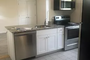 8 Fair St, Gloucester, MA 01930 - Photo 2