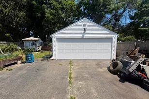 53 Mazarin St, Springfield, MA 01151 - Photo 18