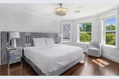 30 Port Norfolk St, Boston, MA 02122 - Photo 18