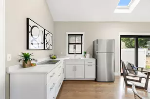 20 Plain St, Boston, MA 02122 - Photo 16
