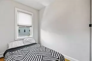195 Bunker Hill St, Boston, MA 02129 - Photo 10