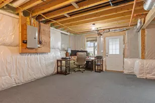 1208 Hazelwood Way, Clinton, MA 01510 - Photo 22
