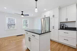 18 Prairie Ave, Bellingham, MA 02019 - Photo 6