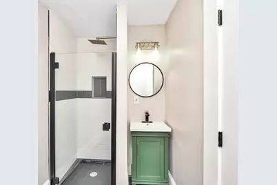 14 Carson St #1, Boston, MA 02125 - Photo 4