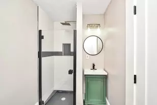 14 Carson St, Boston, MA 02125 - Photo 4
