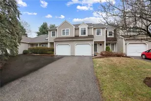 56 John Dr, Grafton, MA 01536 - Photo 2