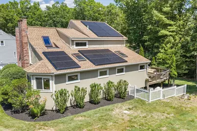 7 Sherborne Cir, Ashland, MA 01721 - Photo 2