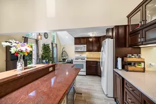 7 Sherborne Cir, Ashland, MA 01721 - Photo 8