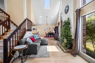 7 Sherborne Cir, Ashland, MA 01721 - Photo 4