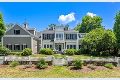 120 Deerfield Ln, Hanover, MA 02339 - Photo 2