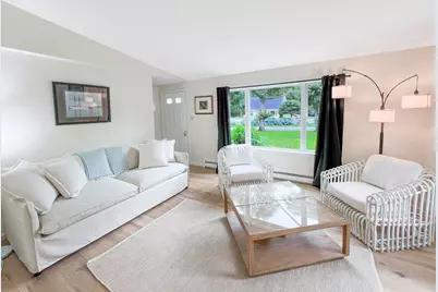 82 Pennsylvania Avenue, Oak Bluffs, MA 02557 - Photo 2