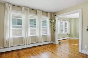 87 Lakevilla Ave, Springfield, MA 01109 - Photo 10