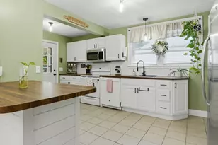 87 Lakevilla Ave, Springfield, MA 01109 - Photo 16