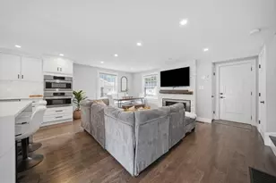 2 Chapman Ave, Wilmington, MA 01887 - Photo 8