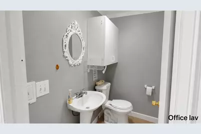 690 Taunton Ave, Seekonk, MA 02771 - Photo 10