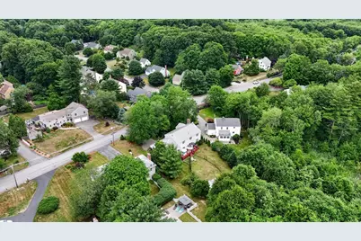 16 Hill St, Shrewsbury, MA 01545 - Photo 32