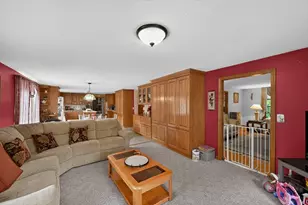 16 Hill St, Shrewsbury, MA 01545 - Photo 6
