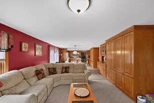 16 Hill St, Shrewsbury, MA 01545 - Photo 8