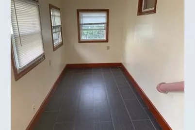 32 Harding Ave, Malden, MA 02148 - Photo 8