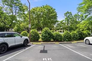 655 Saw Mill Brook Prkwy, Newton, MA 02459 - Photo 14