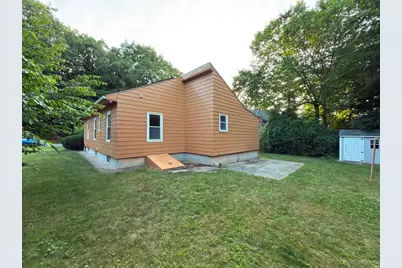 31 Colby Ave, Worcester, MA 01605 - Photo 4