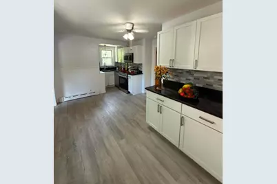 31 Colby Ave, Worcester, MA 01605 - Photo 6