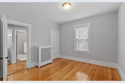 270 Poplar Street, Boston, MA 02131 - Photo 24