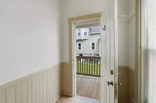 56 Paine St, Worcester, MA 01605 - Photo 22