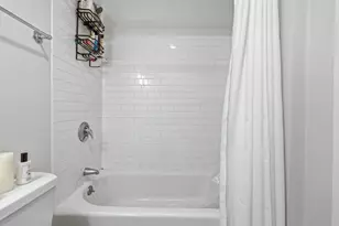 32 Yarmouth St, Boston, MA 02116 - Photo 12
