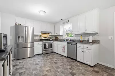 40 Kim Kris Lane, Dracut, MA 01826 - Photo 8