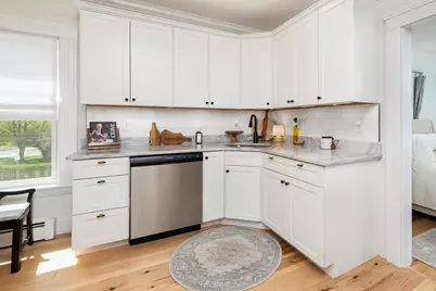 50 Whittier St #4, Andover, MA 01810 - Photo 6