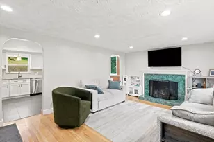 15 Burdett Rd, Lynn, MA 01904 - Photo 6