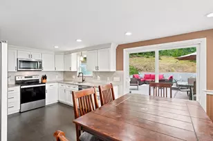 15 Burdett Rd, Lynn, MA 01904 - Photo 10