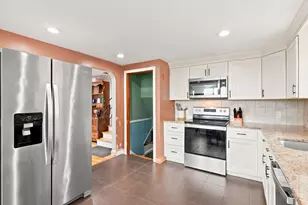 15 Burdett Rd, Lynn, MA 01904 - Photo 12