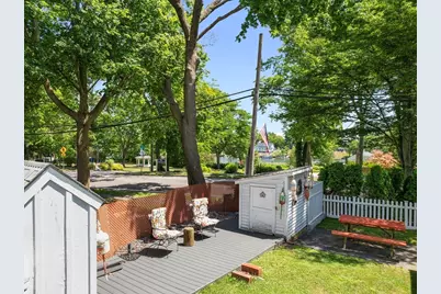 37-39 Remington St, Warwick, RI 02888 - Photo 4