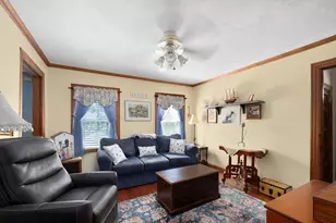 37-39 Remington St, Warwick, RI 02888 - Photo 16