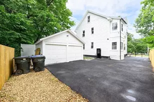 29 Appleton St, Springfield, MA 01108 - Photo 32