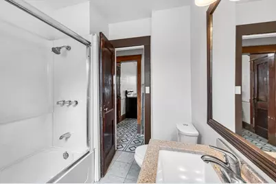 27 Appleton St #1, Springfield, MA 01109 - Photo 8