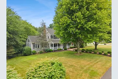 130 Deer Hollow Trail, Raynham, MA 02767 - Photo 4