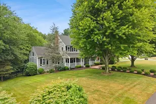 130 Deer Hollow Trail, Raynham, MA 02767 - Photo 4