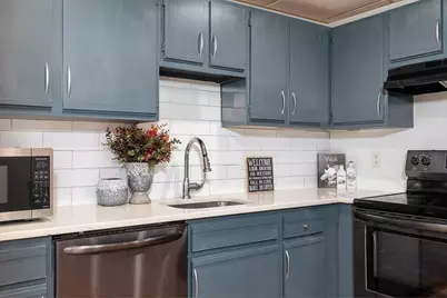 111 Foster #416, Peabody, MA 01960 - Photo 10