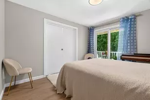 7 Thoreau Ct, Natick, MA 01760 - Photo 12