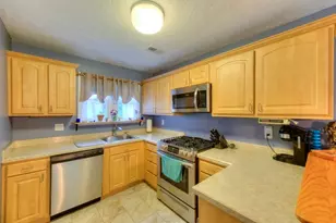 5 Pioneer Ln, Auburn, MA 01501 - Photo 16