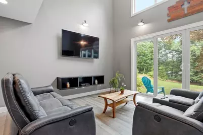 84 Burbank Ave, Warren, MA 01083 - Photo 12