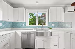 14 Willow Rd, Marblehead, MA 01945 - Photo 4