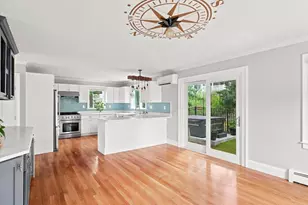 14 Willow Rd, Marblehead, MA 01945 - Photo 8