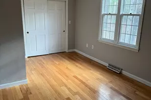 887 Wellman Ave, Chelmsford, MA 01863 - Photo 10