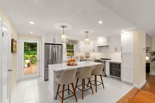 115 Ridge St, Arlington, MA 02474 - Photo 2